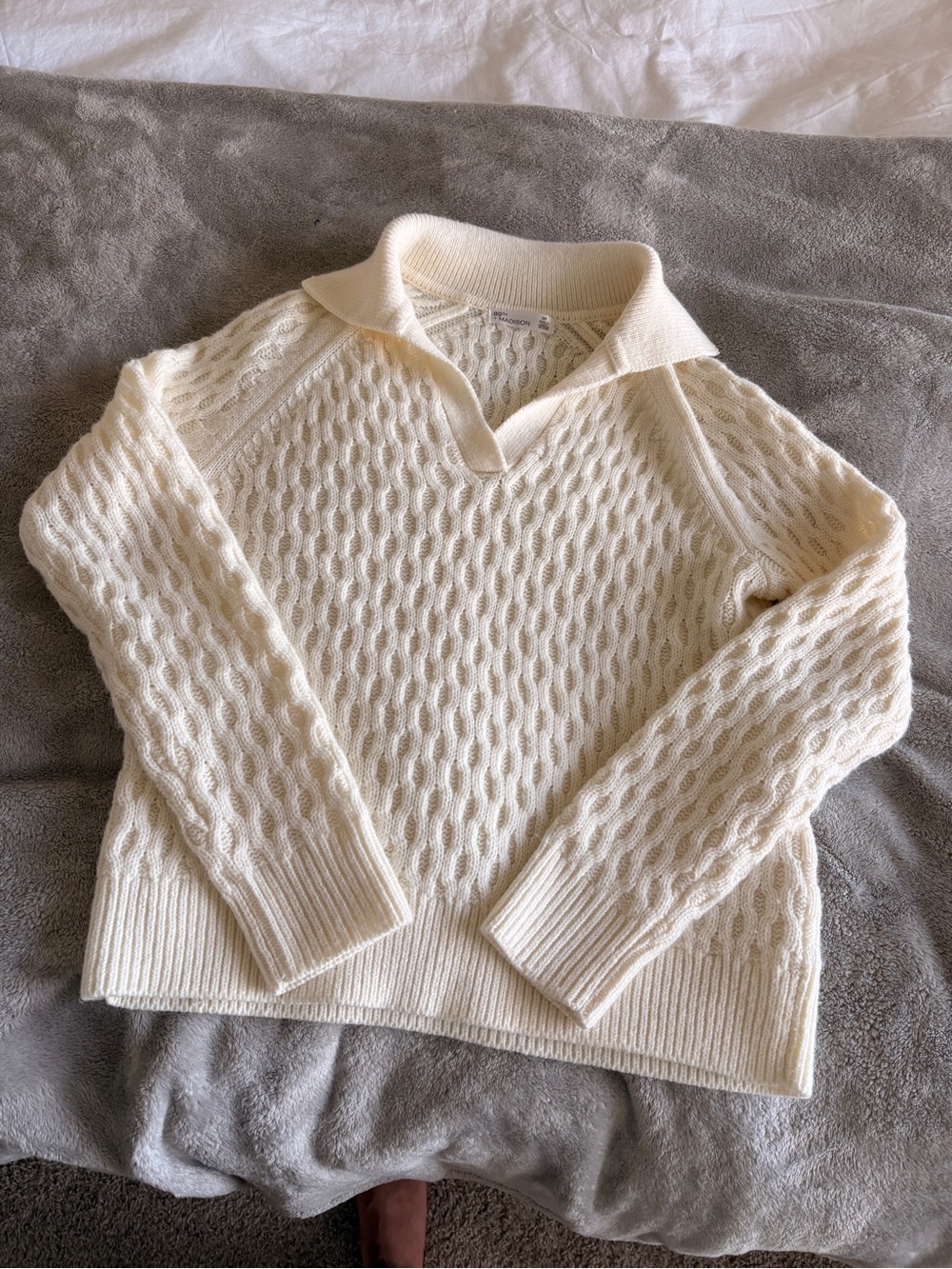 89th + Madison Ivory Textured Collared Knit Sweater Size Small